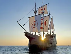Dubrovnik: Boat tour to Elaphiti Islands on Karaka Ship